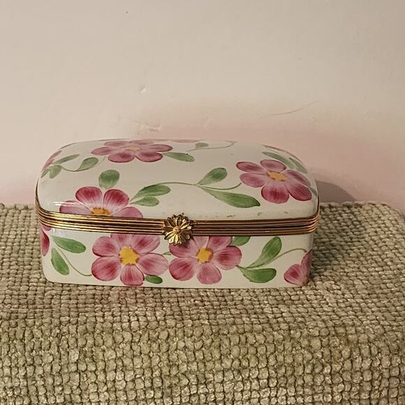 Hand Painted Limoges France Pink Floral Trinket Box Peint Main Signed Ddz - Picture 1 of 8